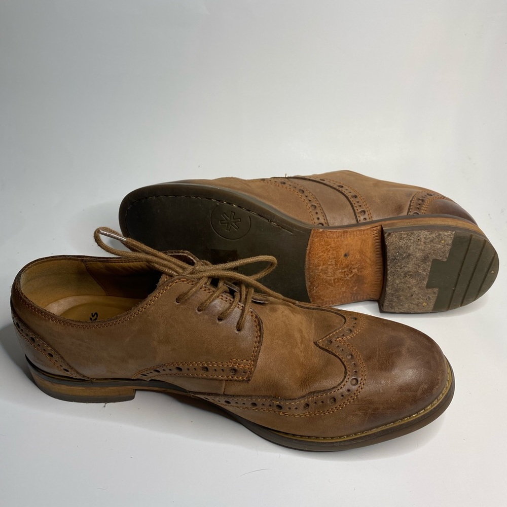 Clark’s | Exton Brogue Leather Oxford Loafers - Picture 4 of 5